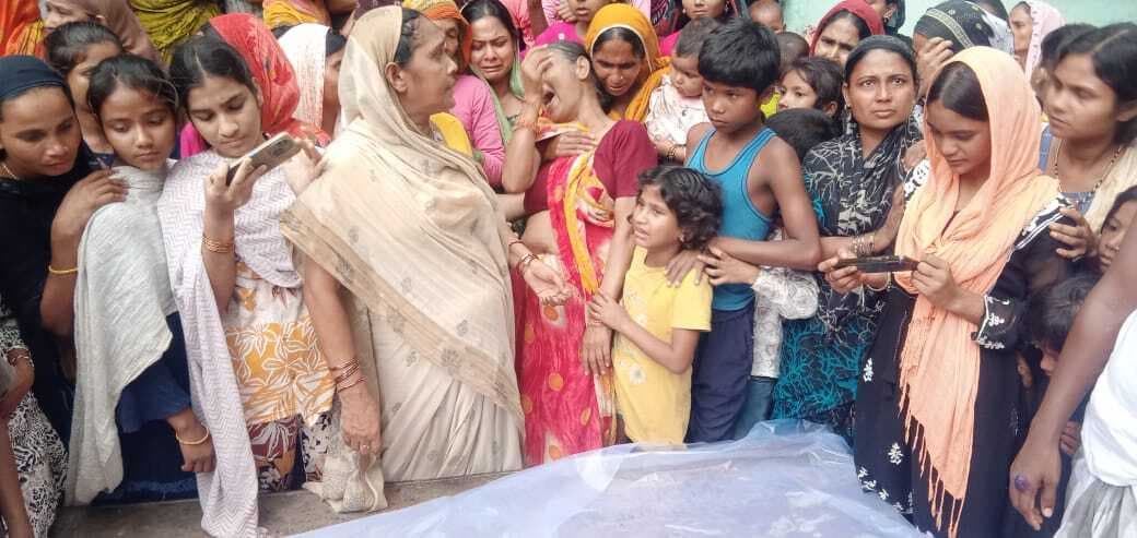 पुणे में छत से गिरकर किशोर की मौत, शव घर पहुंचते पर मचा कोहराम