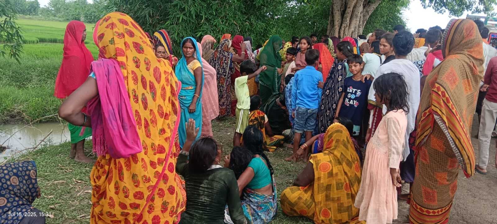 Kaimur News : सकरौली गांव के लिए मंगलवार रहा अमंगल, एक साथ तीन बच्चियों की उठी अर्थी