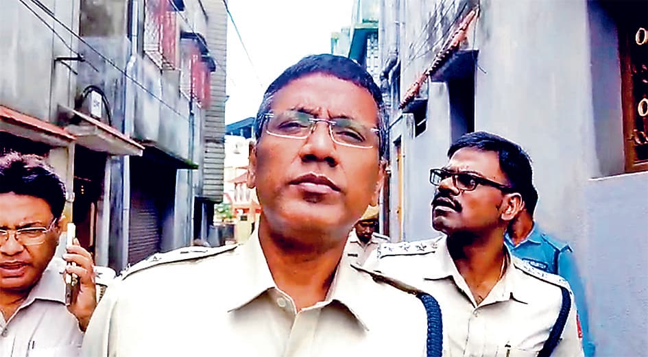 सुसाइड नोट में पांच लोगों को बताया जिम्मेवार, पुलिस कर रही पूछताछ