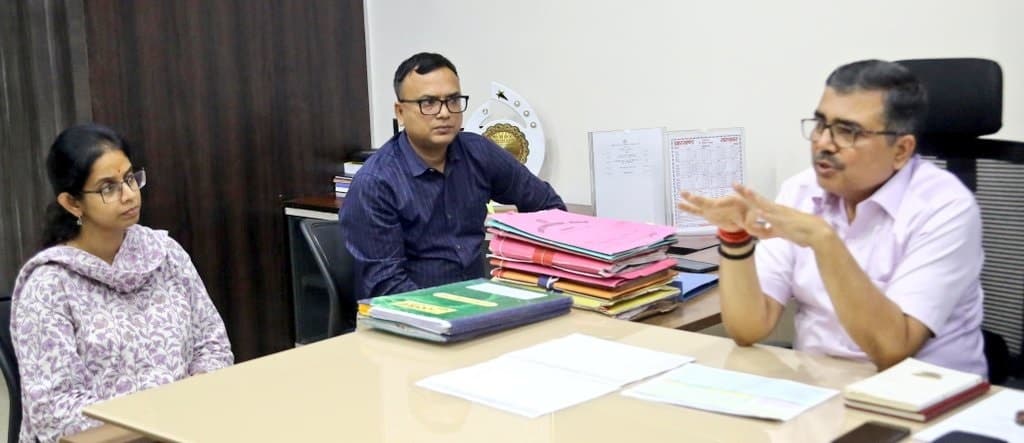 Bokaro News : डीएमएफटी वार्षिक एक्शन प्लान करें तैयार : उपायुक्त