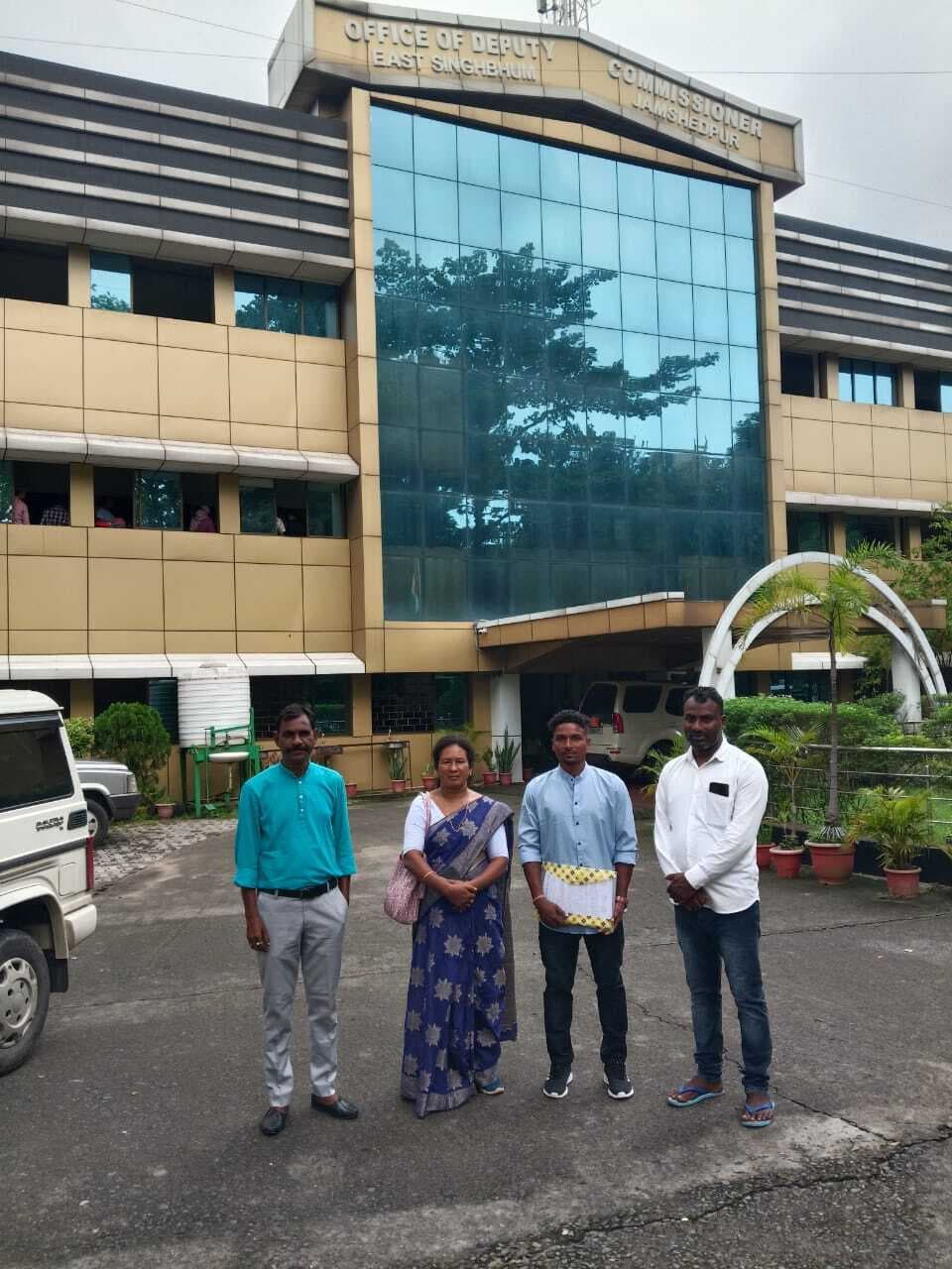 East Singhbhum News : बेनासोल में पुनर्वास का आदेश निरस्त करें