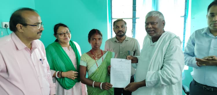 Dhanbad news : मुख्यमंत्री अस्पताल संचालन व रखरखाव समिति की बैठक