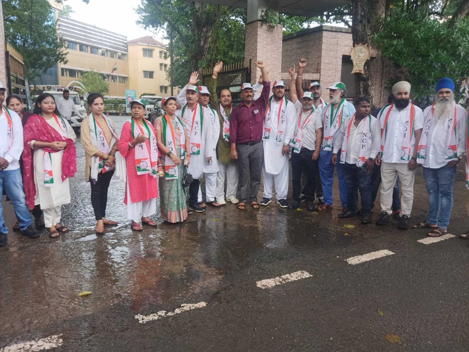 Jamshedpur news. एनसीपी ने एससी-ओबीसी को जातिगत प्रमाण पत्र मिले, किया प्रदर्शन