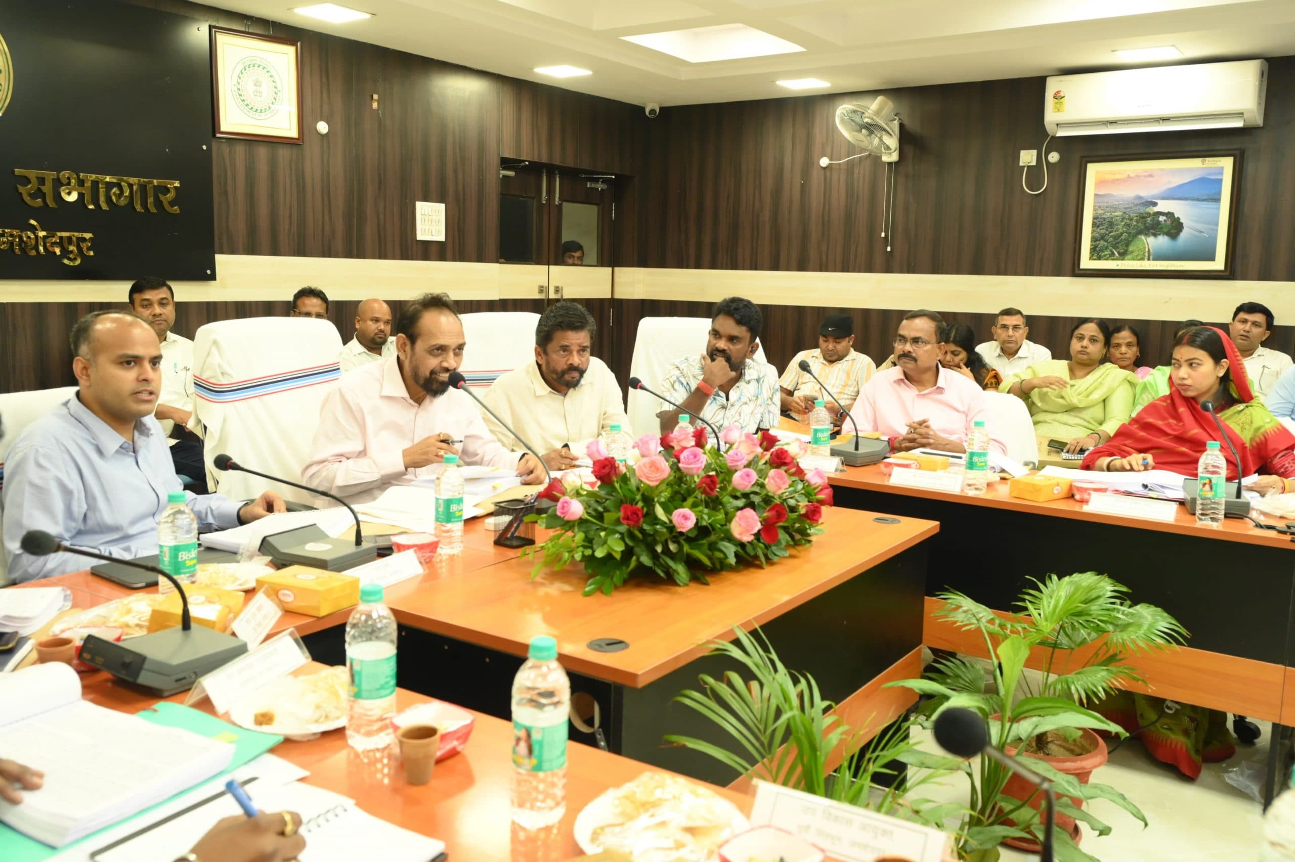 Jamshedpur news. ग्रामीण क्षेत्रों में बगैर नक्शा पास नहीं होगा निर्माण कार्य, प्लॉटिंग की जांच कर कार्रवाई के आदेश