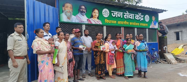 ग्रामीण संगठित होकर अपने अधिकारों के लिए आवाज उठायें : विधायक