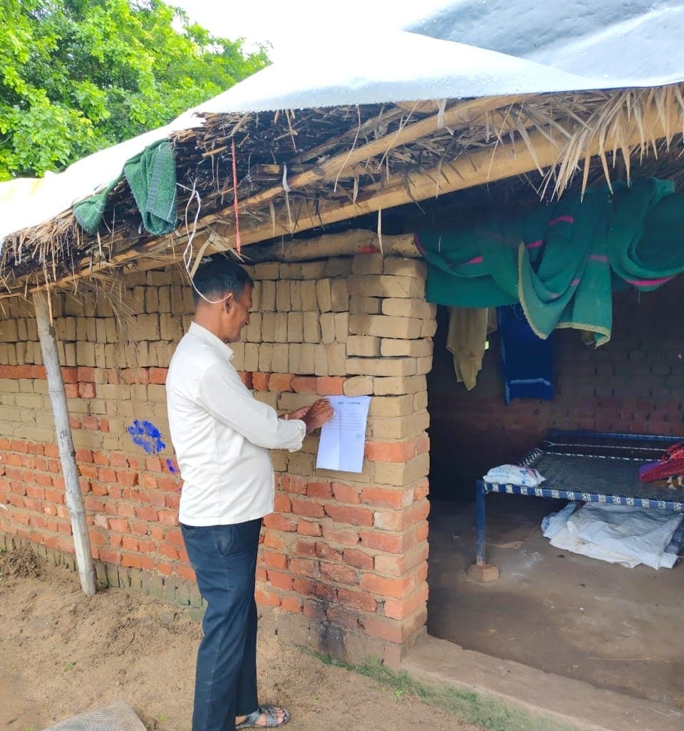 मोरहर नदी के किनारे पर रहनेवाले ग्रामीणों को सीओ ने दिया नोटिस