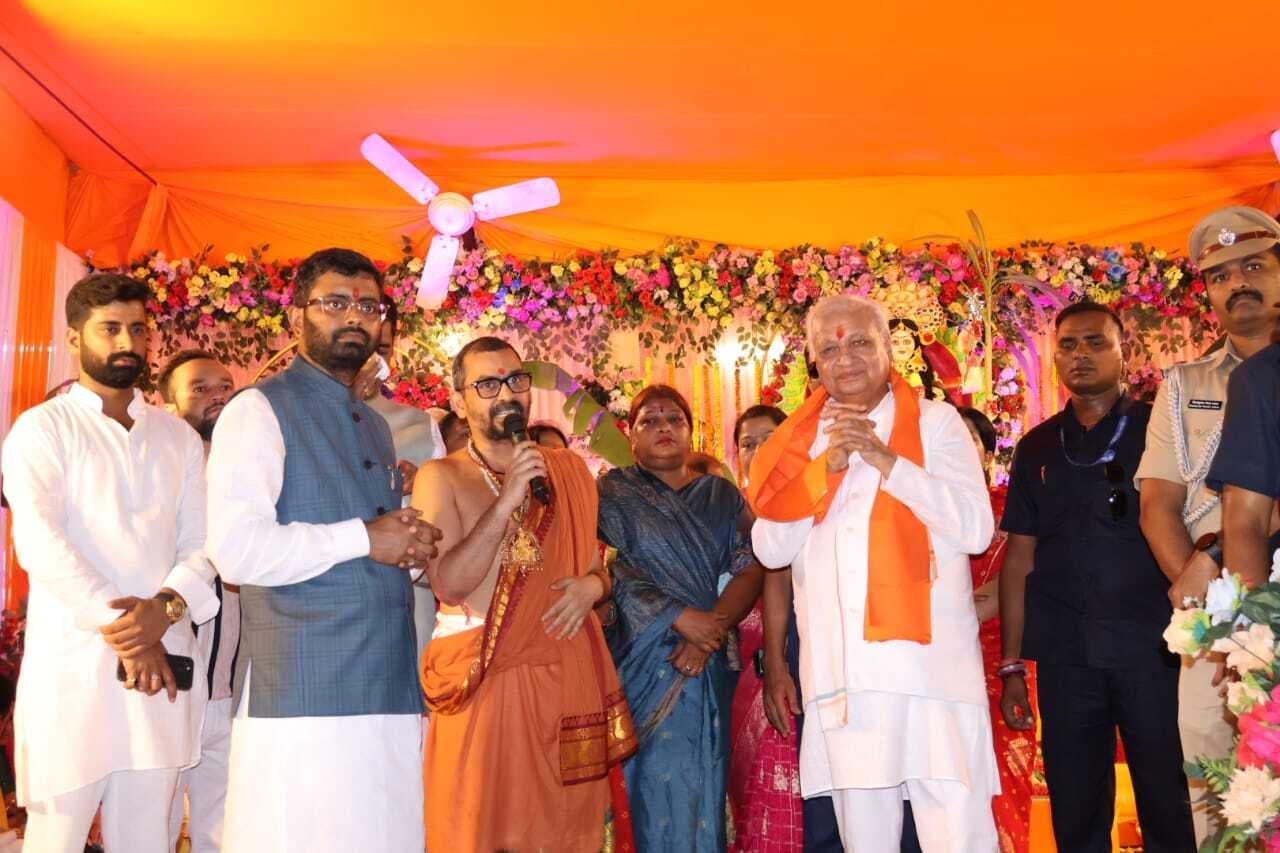 कुमकुमार्चन महायज्ञ में श्रद्धालुओं ने दी आठ करोड़ आहूतियां