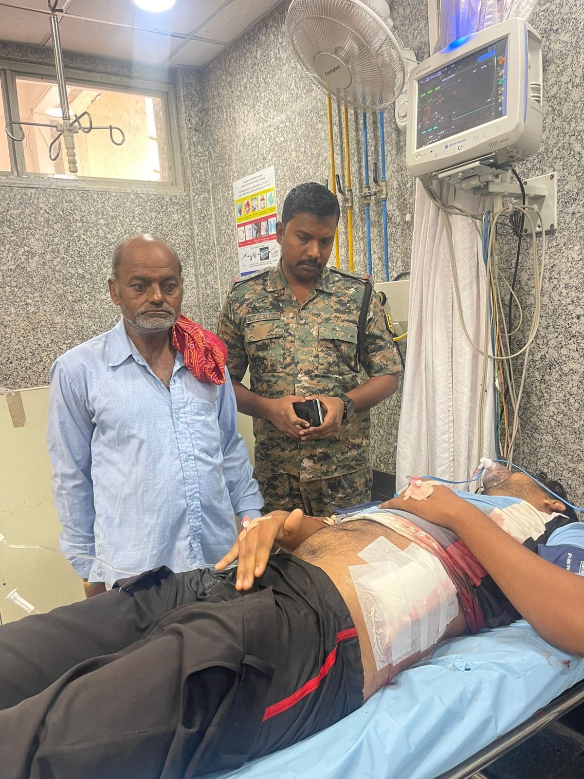 दोस्तों ने युवक को मारी गोली, वाराणसी रेफर, कट्टा-कारतूस के साथ एक गिरफ्तार