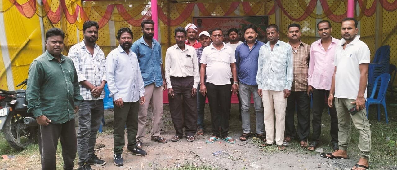 Bokaro News : दूसरे दिन भी नहीं हुआ छाई का उठाव