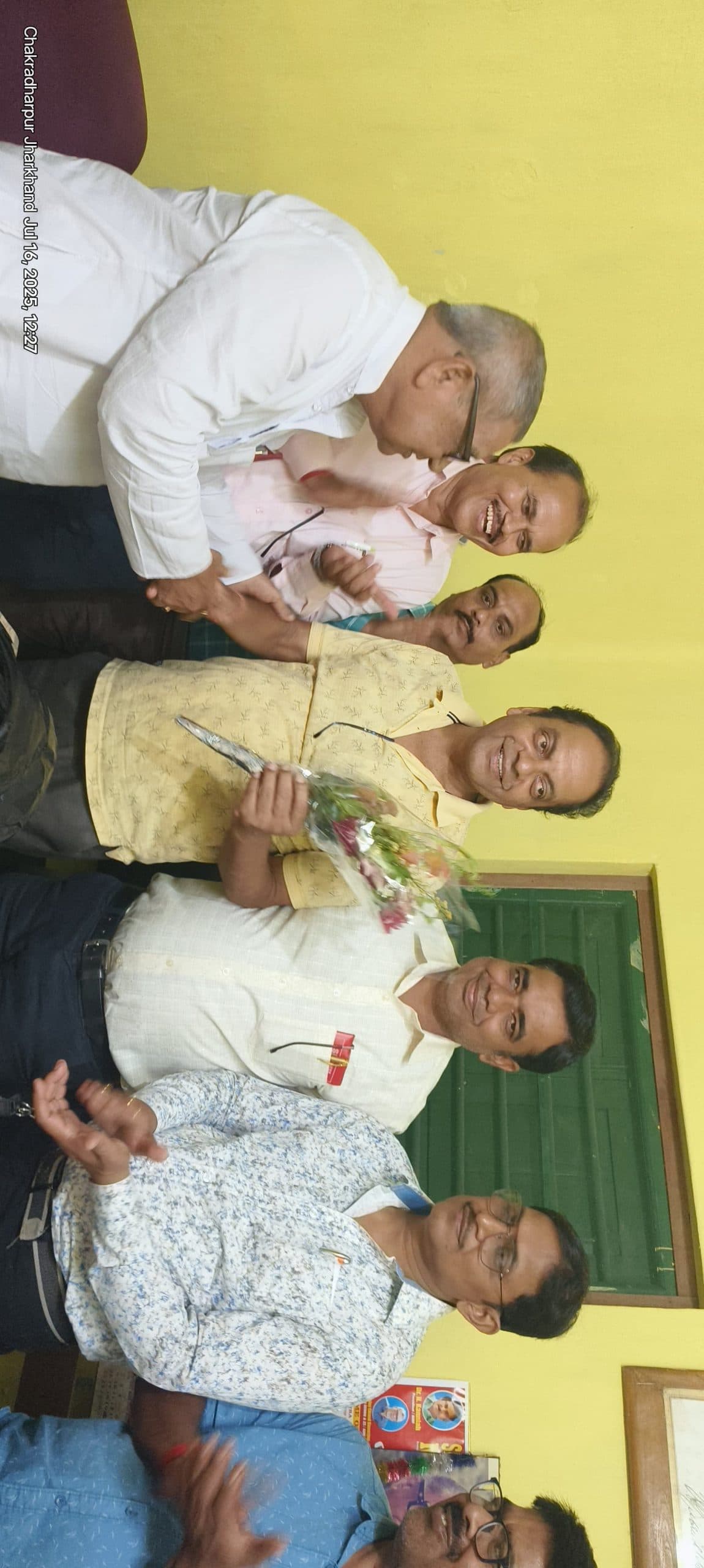 Chaibasa News : रेल कर्मियों की समस्याओं के समाधान पर हुआ मंथन