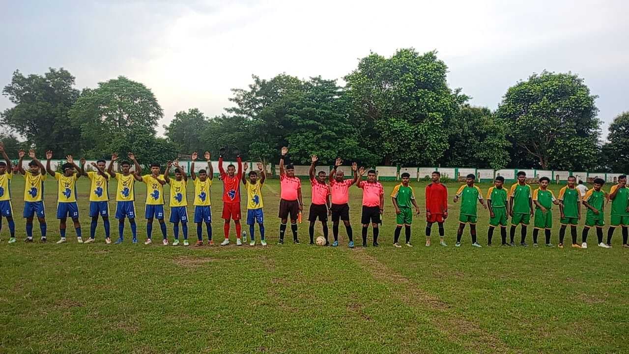 Seraikela Kharsawan News : रेसिडेंशियल फुटबॉल सेंटर ने सुभाष एफसी को हराया