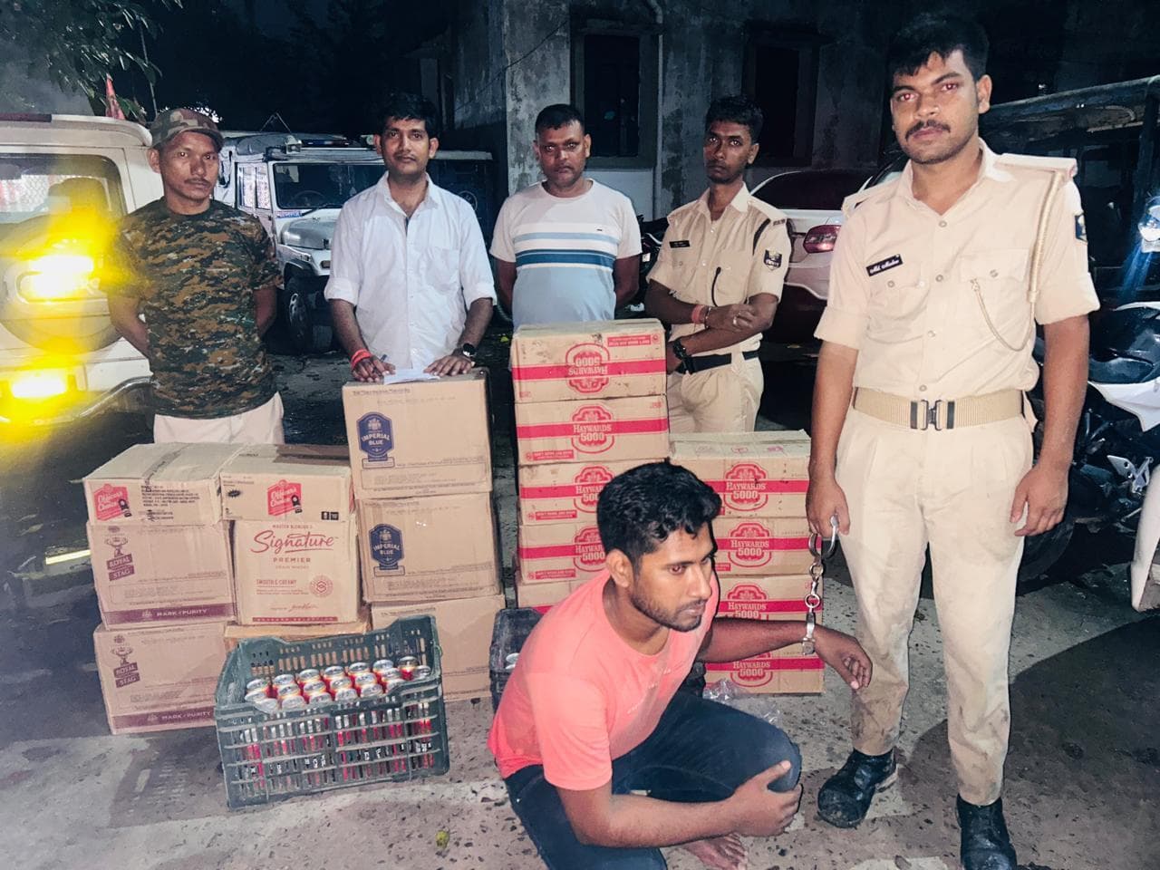 318 लीटर शराब जब्त, दो तस्कर गिरफ्तार