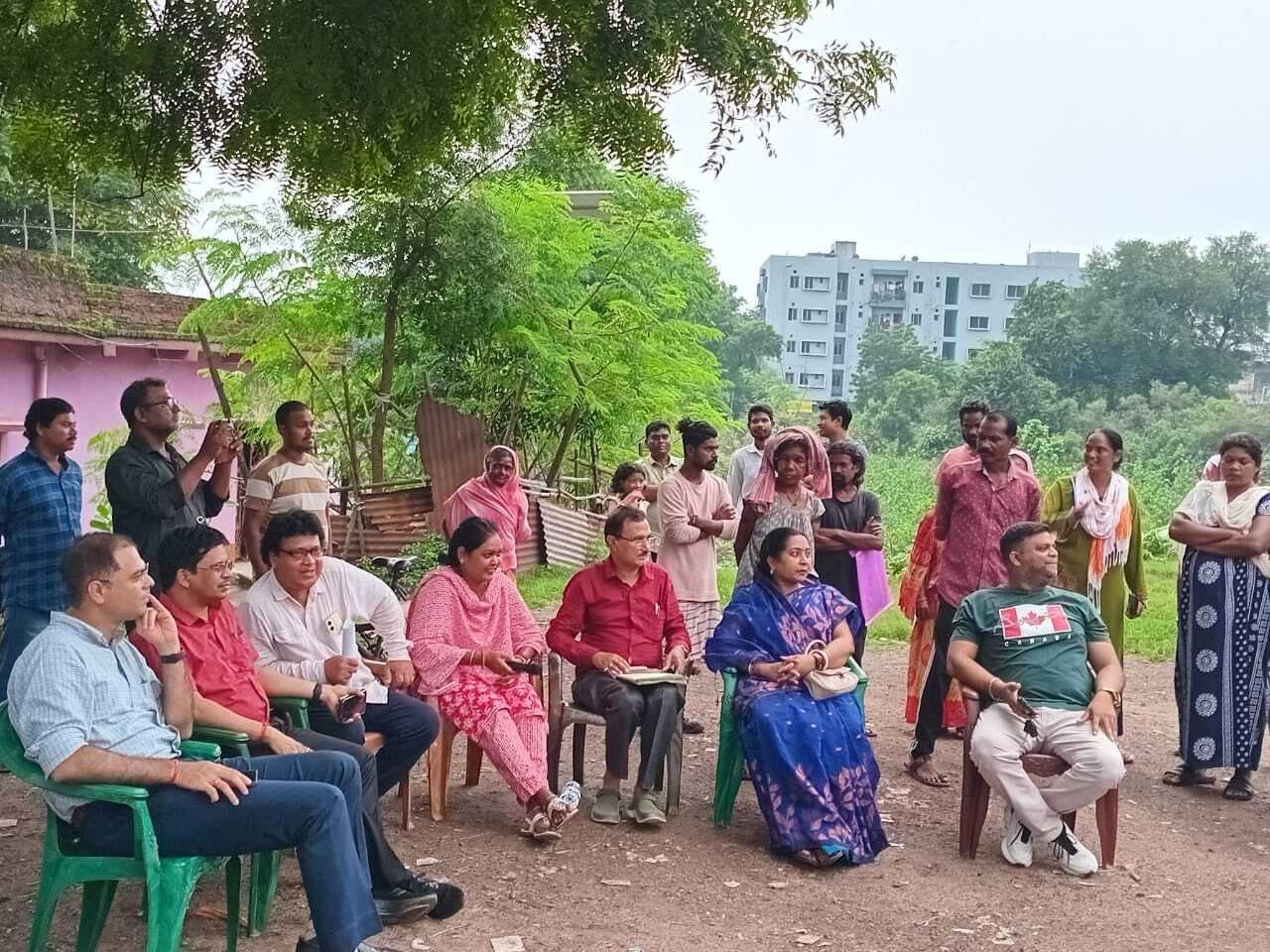 Jamshedpur News : जमीन विवाद में फंसा पंचायत भवन निर्माण का मामला, 20 को पुन: ग्रामसभा