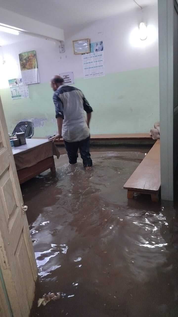 Jamshedpur News : मानगो जाकिरनगर ईस्ट रोड नंबर 13, 14, 15 और 16 में कई घरों में घुसा पानी-कीचड़