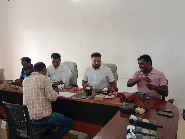 इ-पास मशीन के फिंगरप्रिंट स्कैनिंग का पावर बढ़ाकर किया गया एल वन