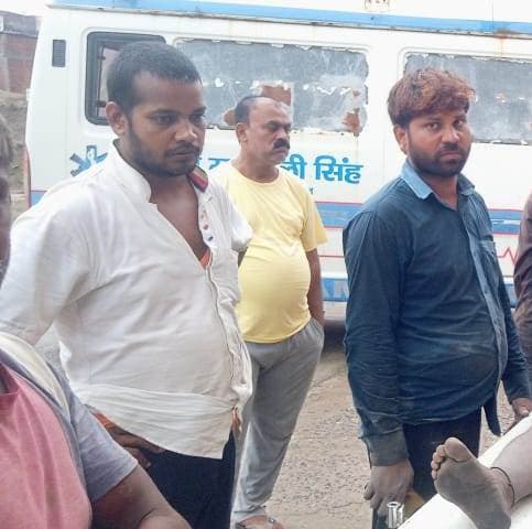 गोह के उपहारा में बारिश के दौरान वज्रपात  से किसान की मौत