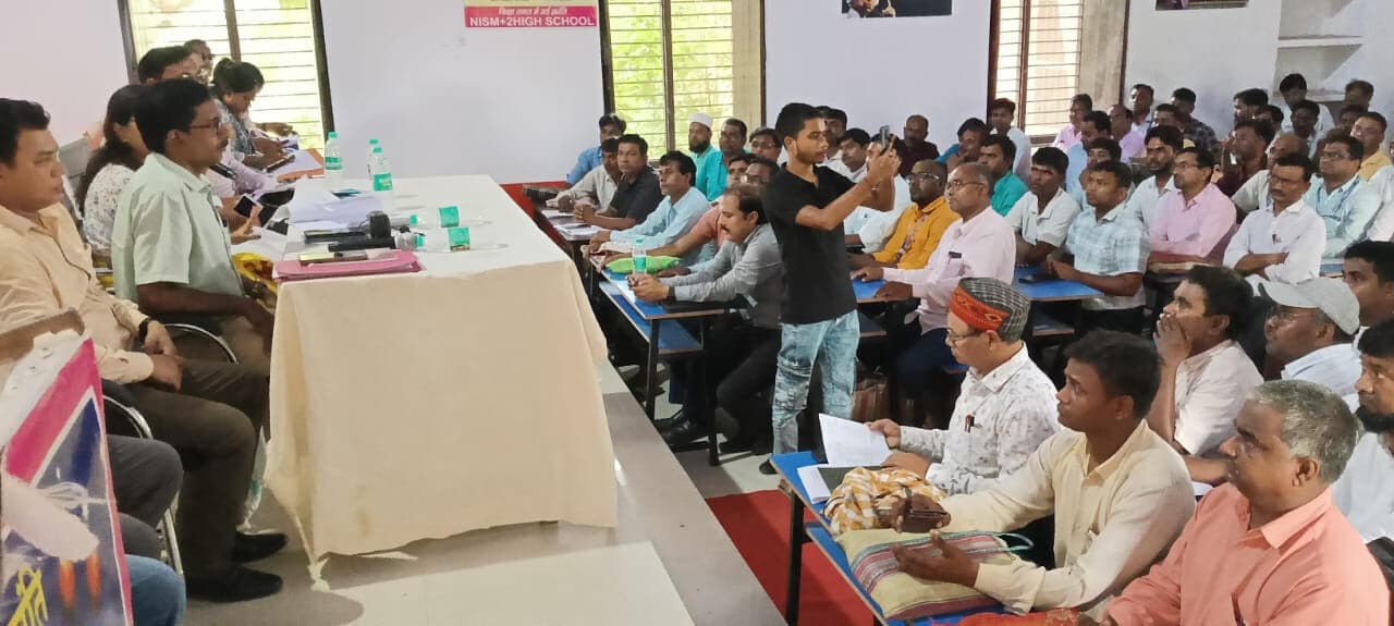 Samastipur : वांछित दस्तावेज के संकलन को हसनपुर व बिथान के बीएलओ को मिला टास्क