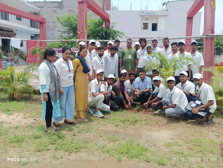 पौधारोपण कर यूथ लीडरशिप बूट कैंप का समापन