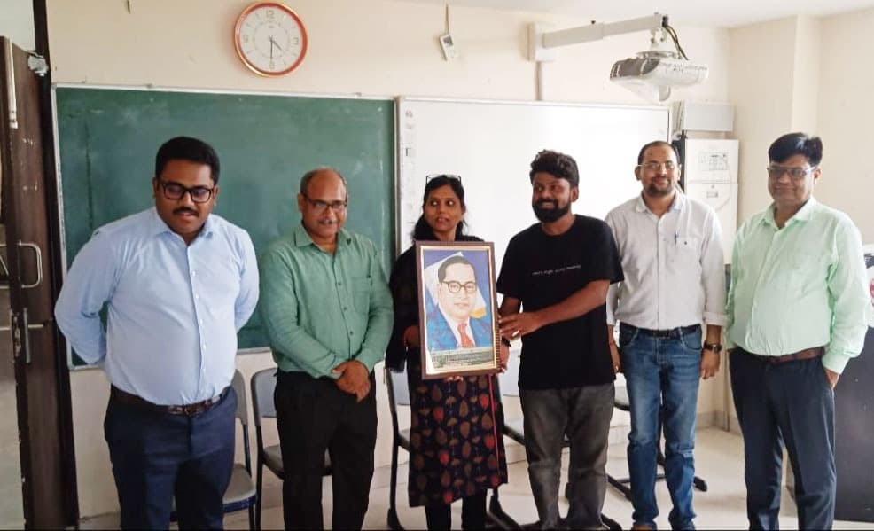 सीयूएसबी का शोधार्थी टू इंडिया समर स्कूल में शामिल