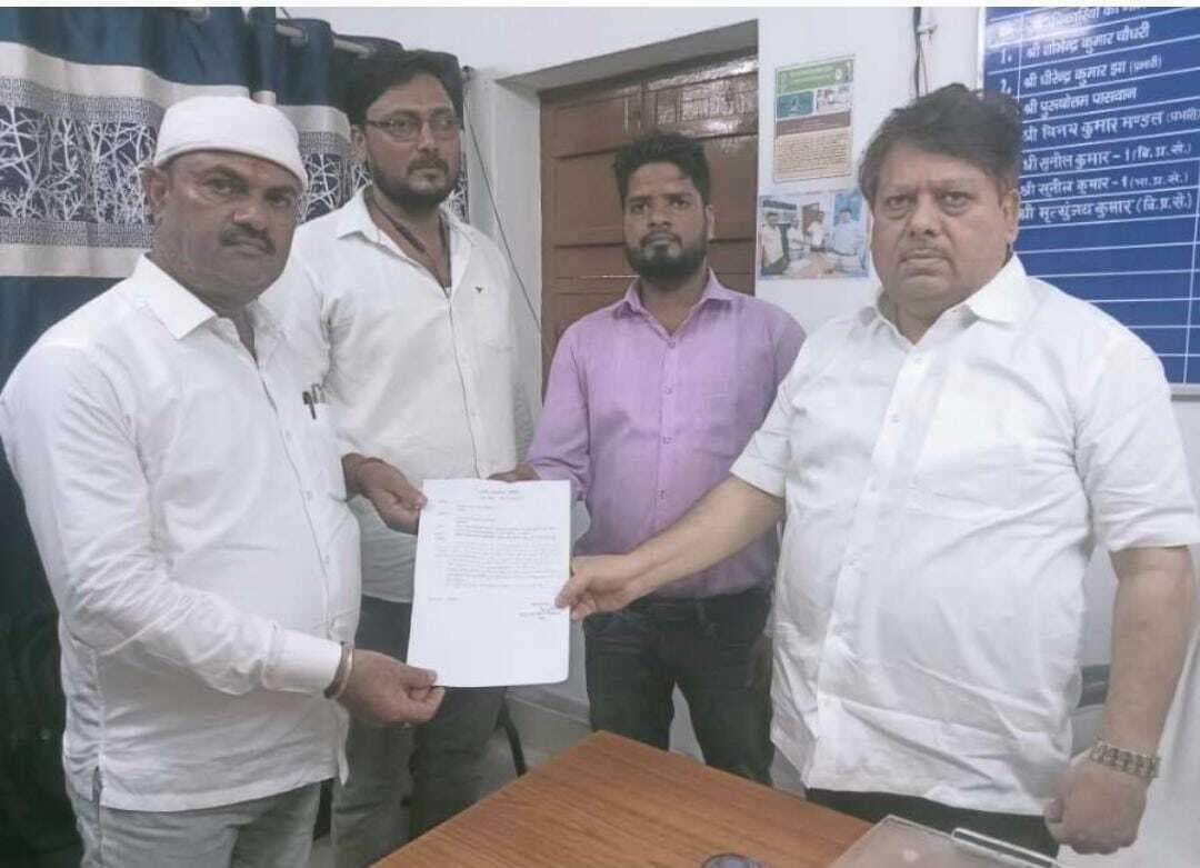 स्कूल में लगाये गये जिम की राशि का संवेदक को हुआ भुगतान