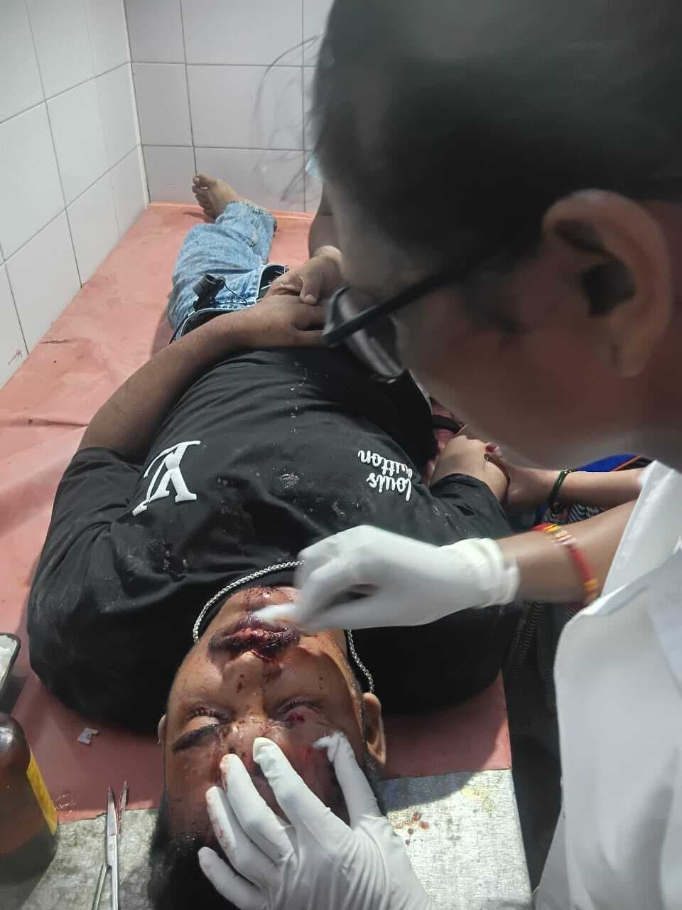 सड़क दुर्घटना में चार जख्मी, गंभीर हालत में रेफर