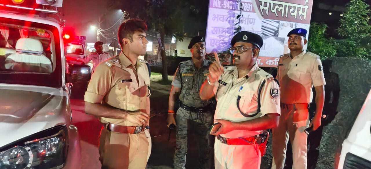 एसपी ने मुफस्सिल थाना के मुख्य चौराहाें का किया निरीक्षण