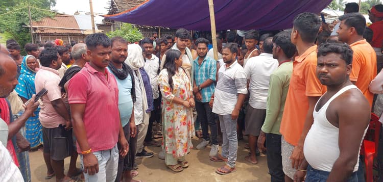 हादसे में उपसरपंच की मौत से पटराहा में पसरा है मातम
