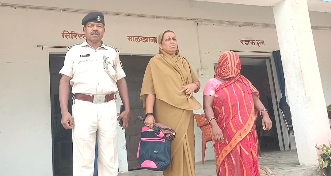 रौतारा पुलिस ने महिला स्मैक तस्कर को 822.2 ग्राम स्मैक के साथ पकड़ा