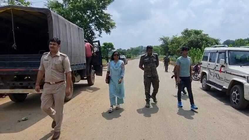 अवैध बालू लदे आठ वाहन जब्त