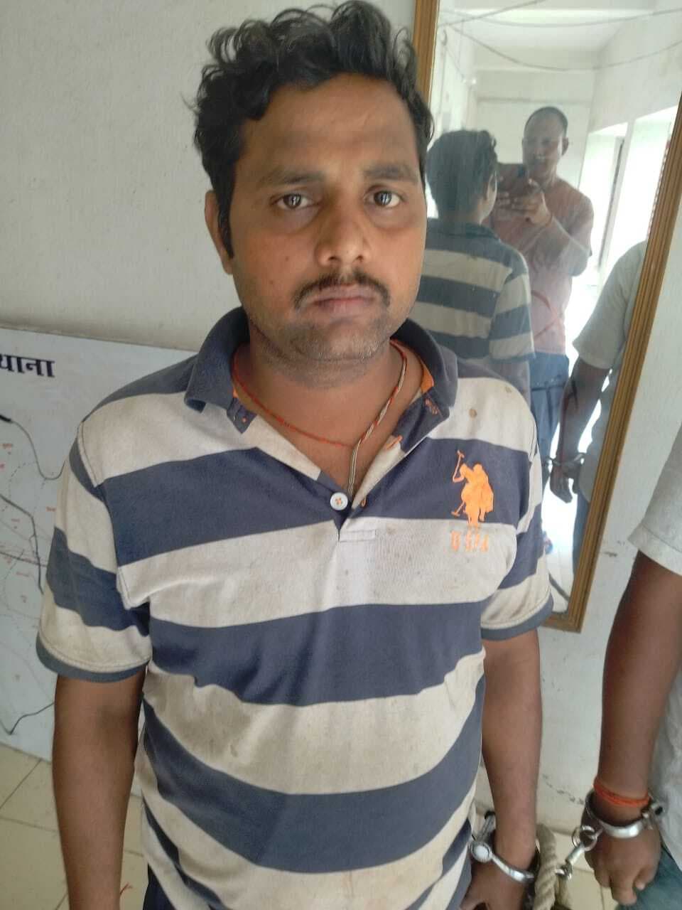 51 बोतल अंग्रेजी शराब के साथ दो गिरफ्तार, जेल