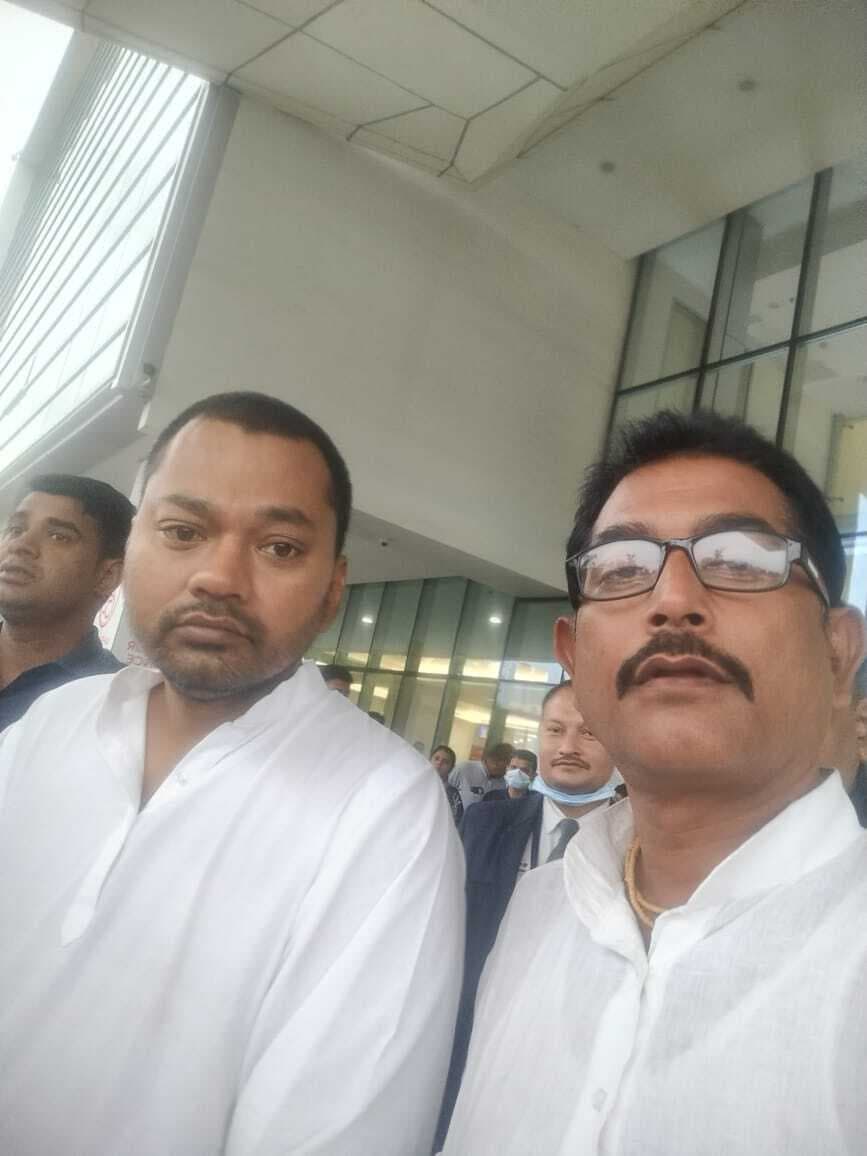 घायल व्यापार मंडल अध्यक्ष के पुत्र को देखने अस्पताल पहुंचे निशांत