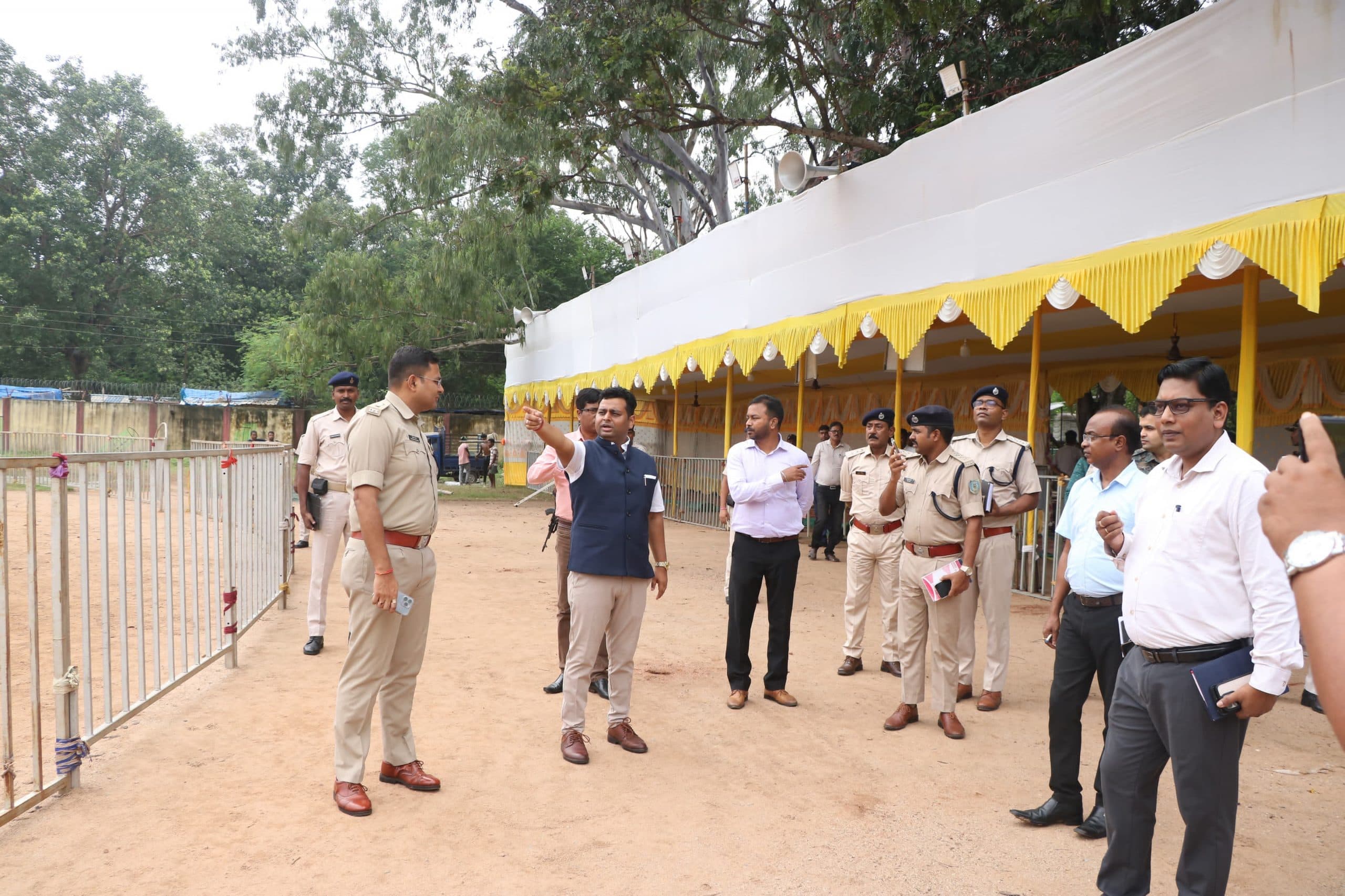 Chaibasa News : जिले में होमगार्ड की बहाली कल से 1156 पदों के लिए 15399 आवेदन मिले