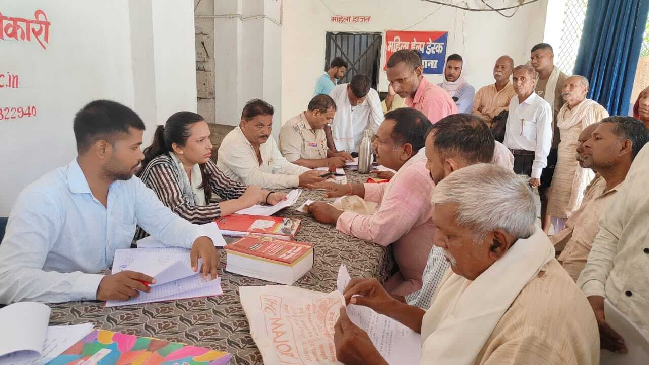 जनता दरबार में आधा दर्जन मामले का निबटारा