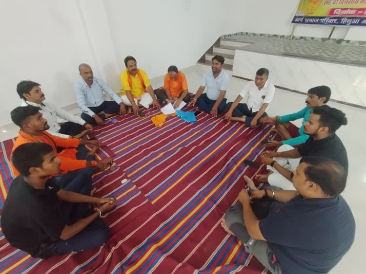 अभिमन्यु बने मिलन केंद्र प्रमुख और संदीप बने सनातनी सहसंयोजक