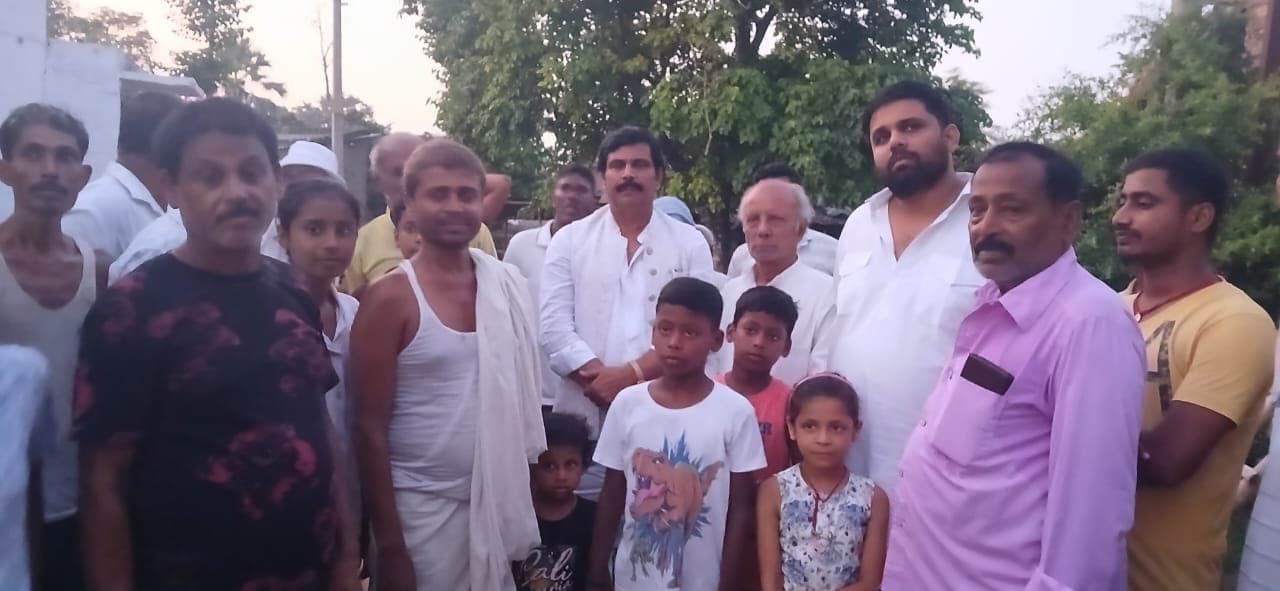 Sitamarhi : अपने समर्थकों के दर्द बांटने पहुंचे पूर्व सांसद आंनद मोहन