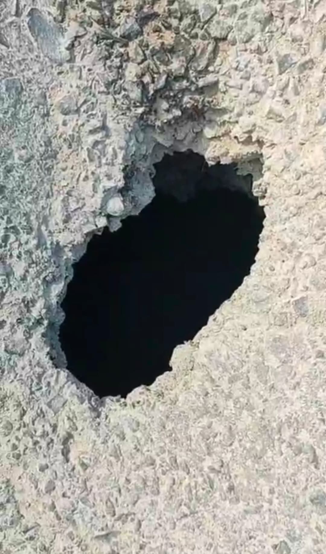 Samastipur News:नरहन जाने वाली सड़क दे रहा दुर्घटना को आमंत्रण