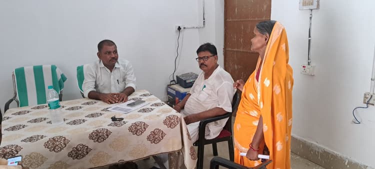 बीस सूत्री कार्यालय खुलने से लोगों को मिल रहा लाभ