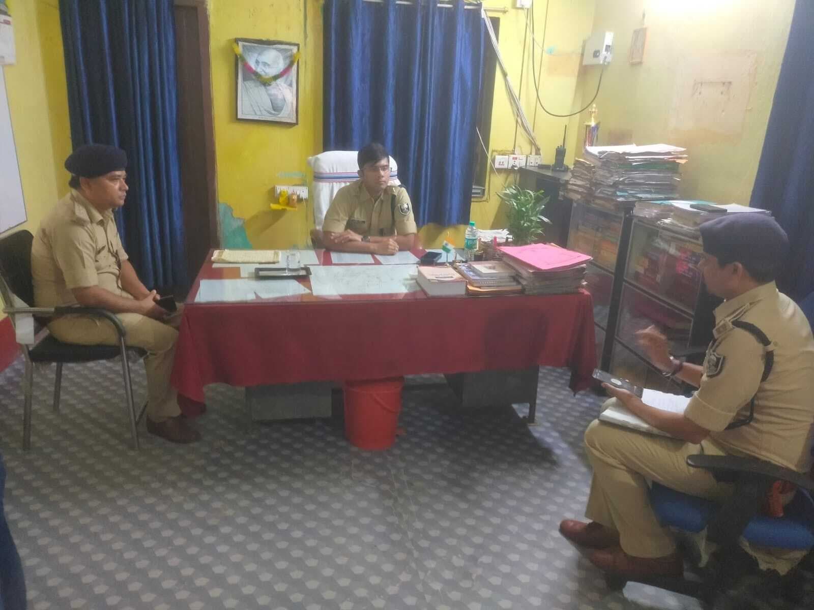 शहर के संवेदनशील स्थानों पर रहें मौजूद लगातार करें गश्ती, एसपी