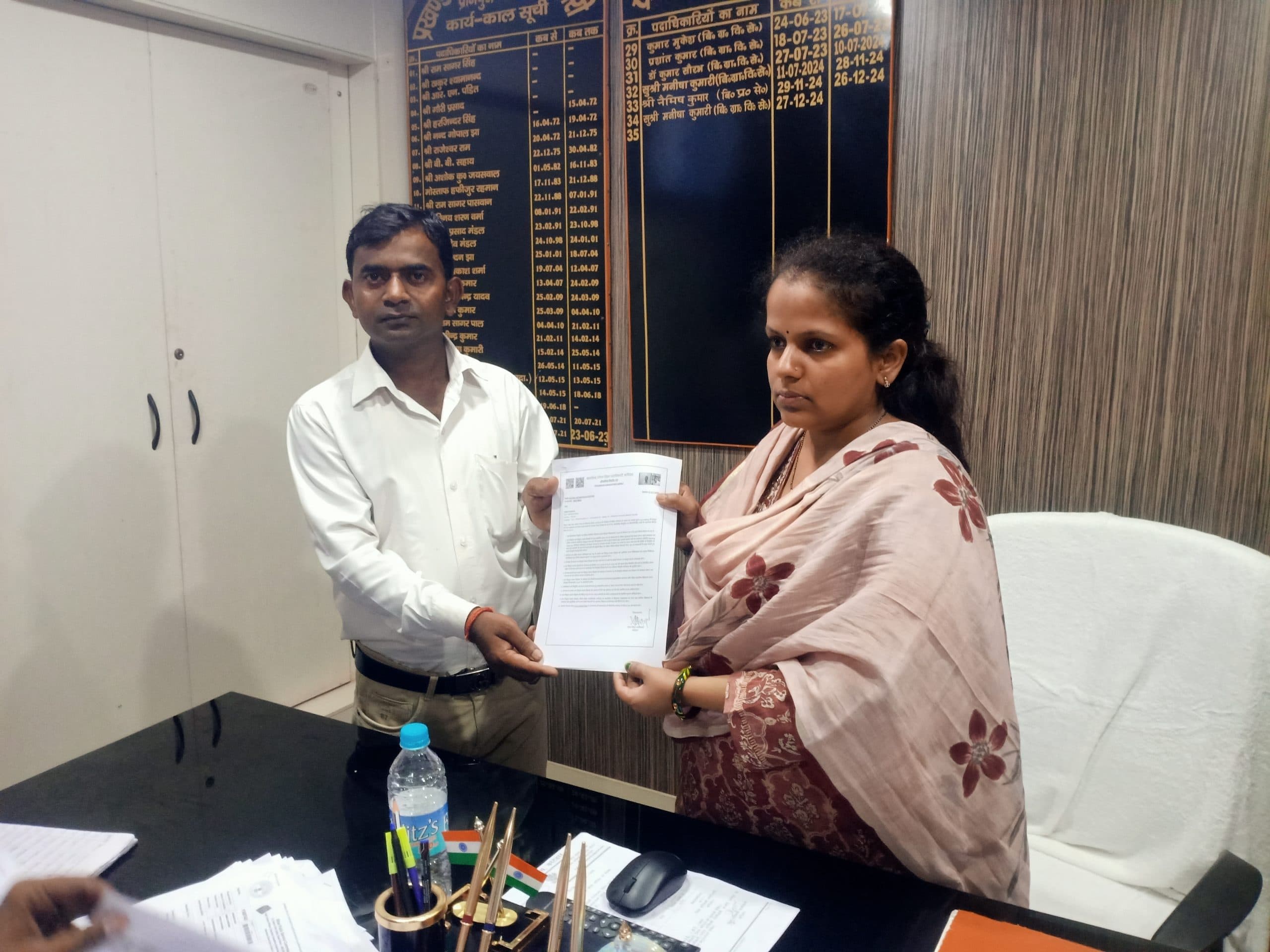 57 प्रावि के प्रधान शिक्षकों में बांटे नियुक्ति पत्र