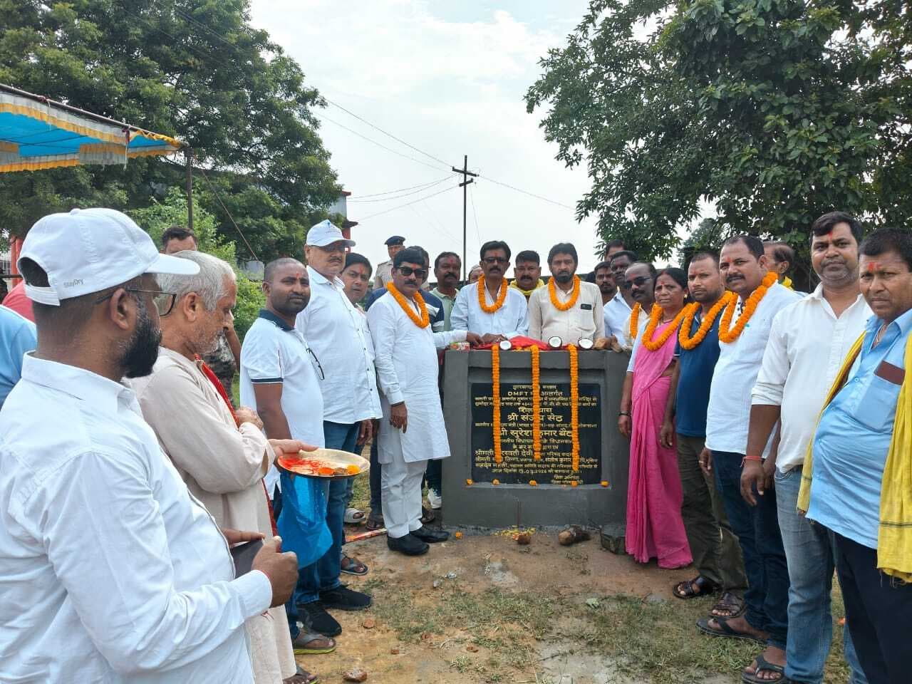 तुमांग पंचायत में पीसीसी सड़क निर्माण कार्य का शिलान्यास