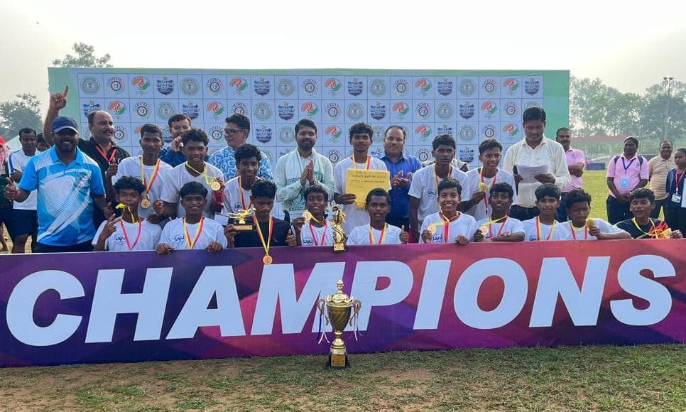 सुब्रतो कप में संताल परगना की टीम U15 में चैंपियन व U17 में रही रनर