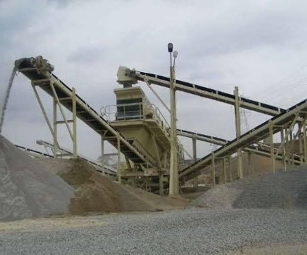 Giridih News :सीटीओ की वैधता समाप्त होने के बाद भी धड़ल्ले से चल रहे कई क्रशर