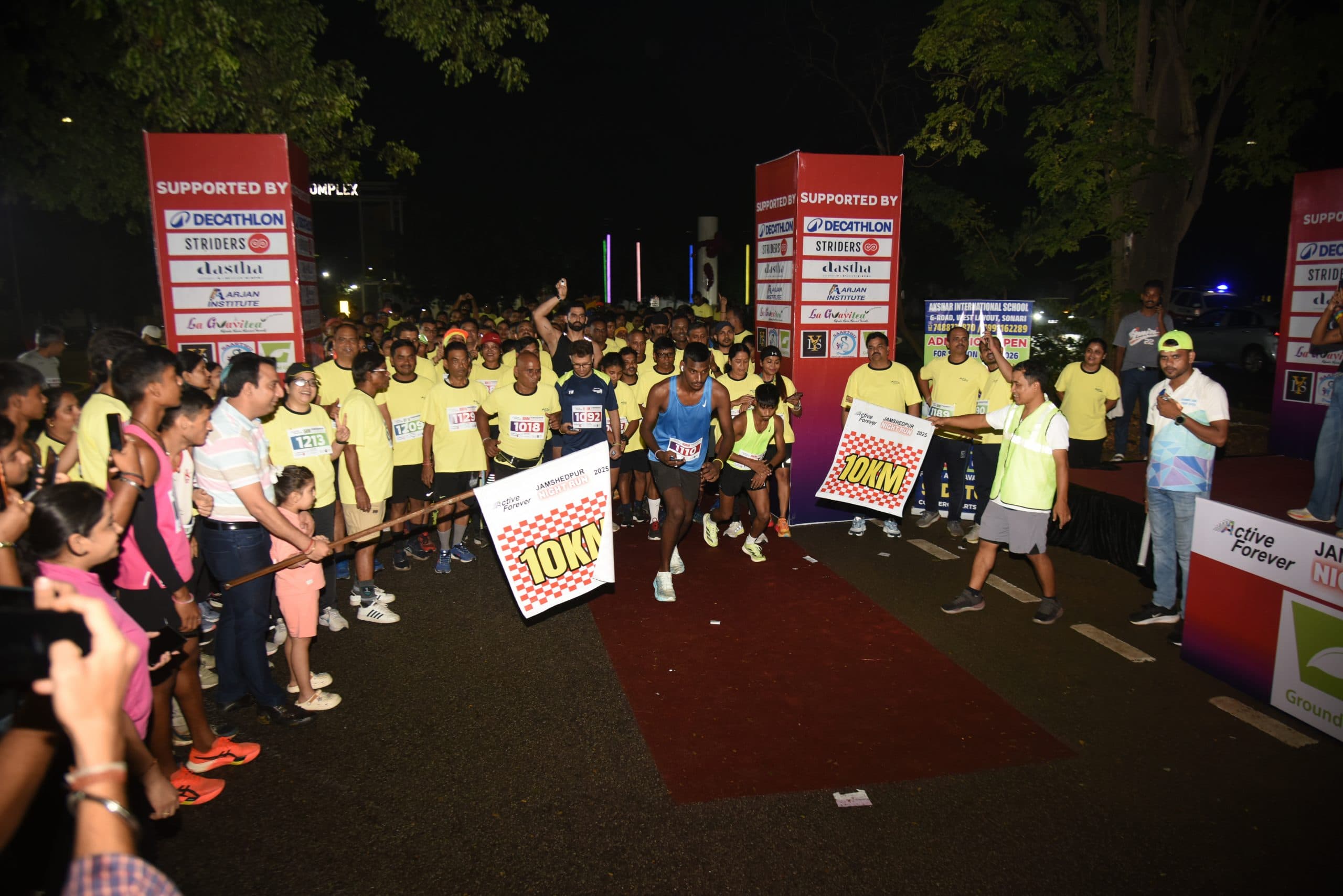 night run at jamshedpur: शहर में पहली बार हुआ नाईट रन, 320 प्रतिभागी हुए शामिल