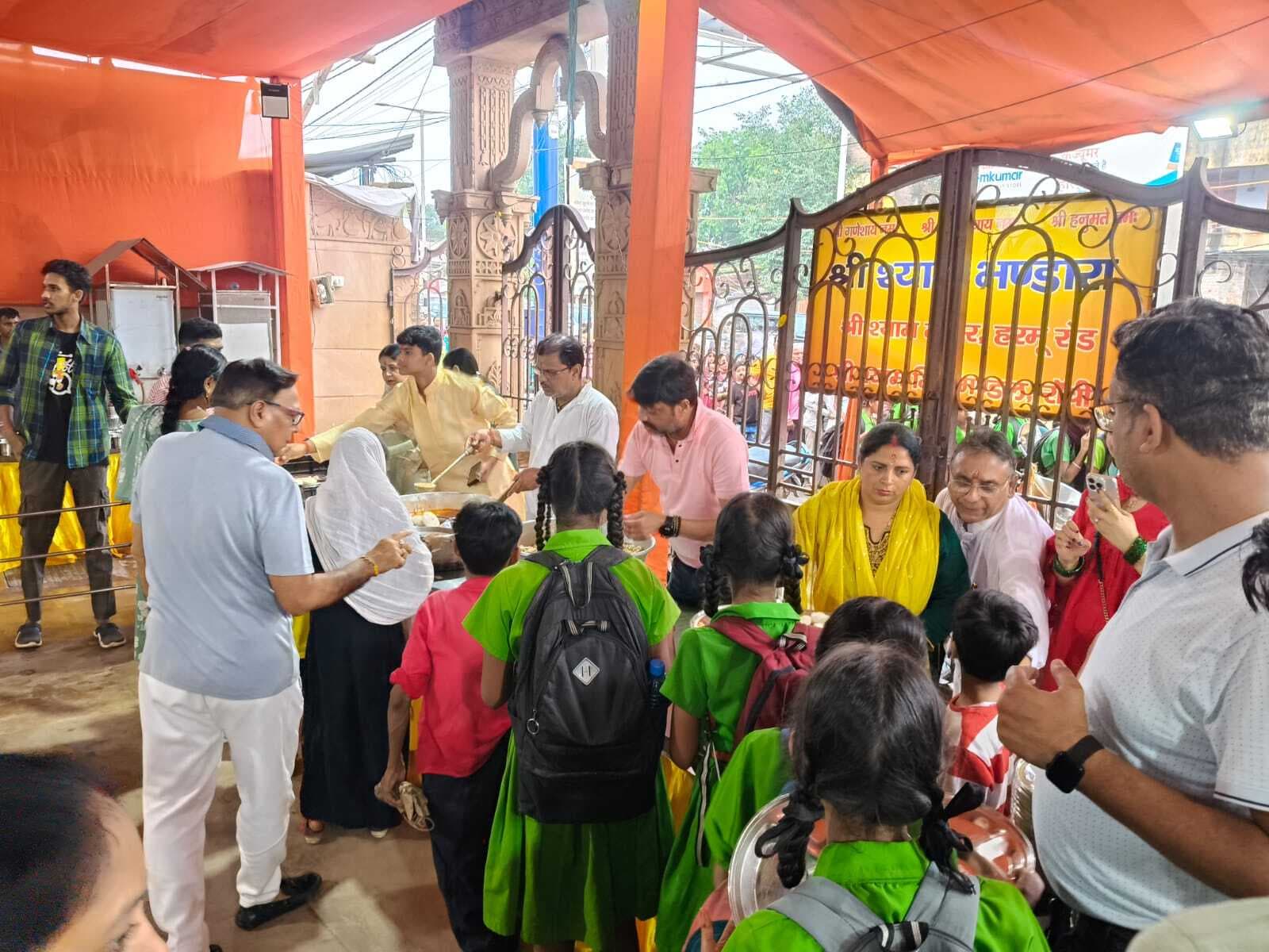 Ranchi News श्री श्याम भंडारा में भगवान को परोसा दक्षिण भारतीय व्यंजन