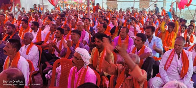 Bettiah : समर्पित नेताओं व कार्यकर्ताओं के अपमान का अब जनता लेगी बदला : विजय