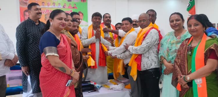 केंद्र व राज्य सरकार के लाभकारी योजनाओं को पहुंचाने का दिया निर्देश