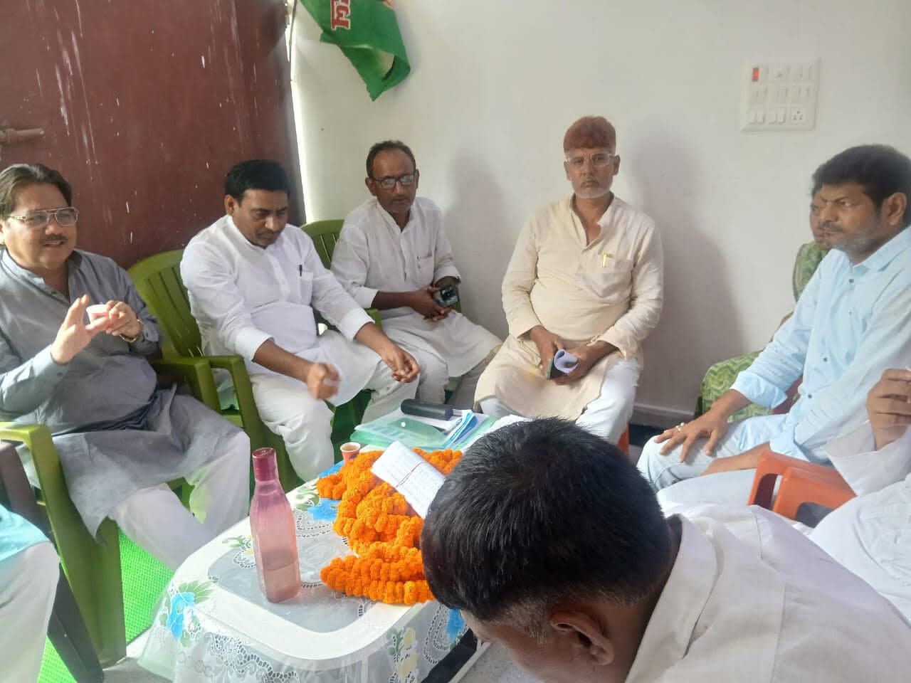 राजद की बैठक में पार्टी को मजबूत करने पर चर्चा