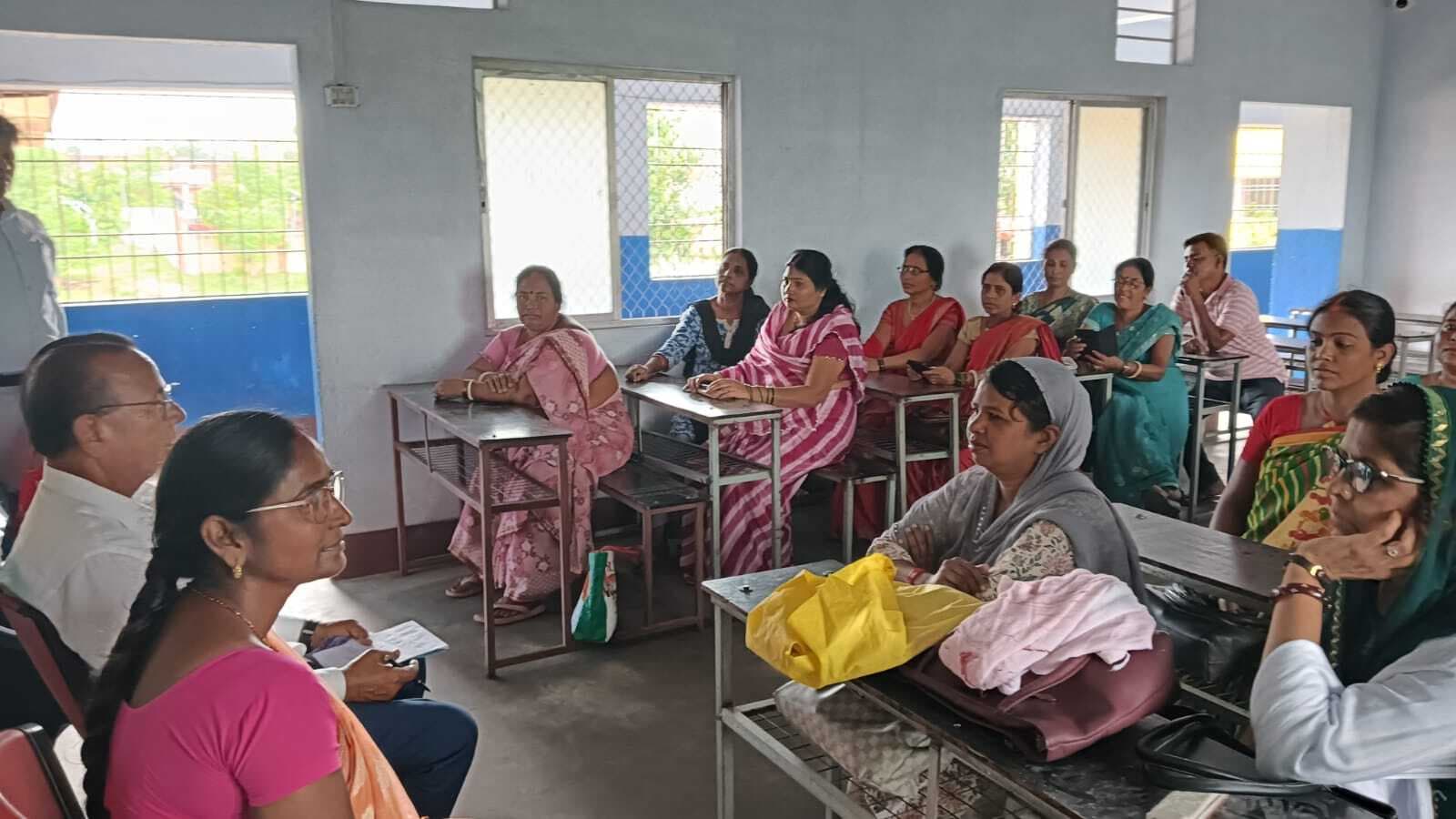 Giridih News :झारखंड राज्य सरकारी महिला मोर्चा की बैठक में मांगों पर मंत्रणा