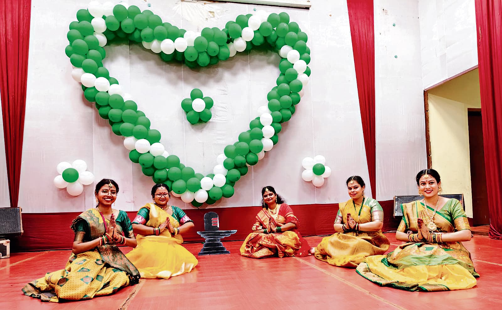 Chaibasa News : सावन क्वीन बनीं सूर्यमणि नाग डिवाइन डांस ग्रुप को पहला स्थान