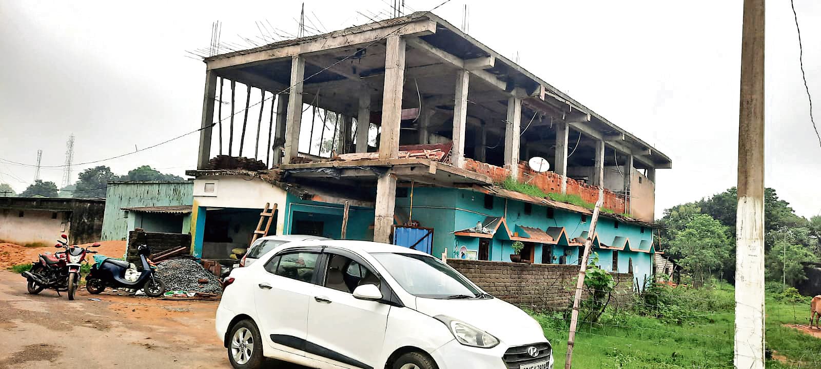 Sambalpur News: पिस्तौल और भुजाली दिखा 50 लाख के गहने व नकदी की लूट